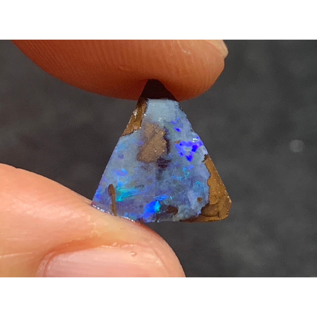 茱莉亞 澳洲蛋白石 礫背蛋白石原礦 編號R189 原石 boulder opal 歐泊 澳寶 閃山雲 歐珀