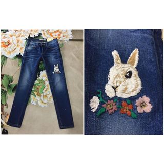 飄舞衣世界《正韓 RODIS DENIM 韓國製》全新~潑墨點點可愛兔子刺繡花朵牛仔褲／S