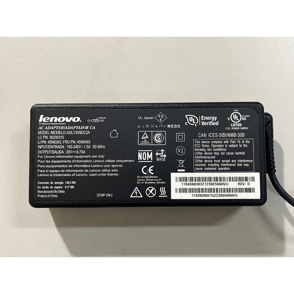 含稅 Lenovo 聯想 135w 方頭帶針 原廠變壓器 庫存良品 AC 筆電電壓器 充電線 充電器