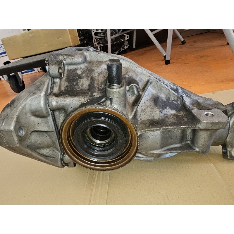 出售⭐️賓士Benz C300 AMG 4Matic 後差速器LSD  齒輪比1:3.067 C_Class