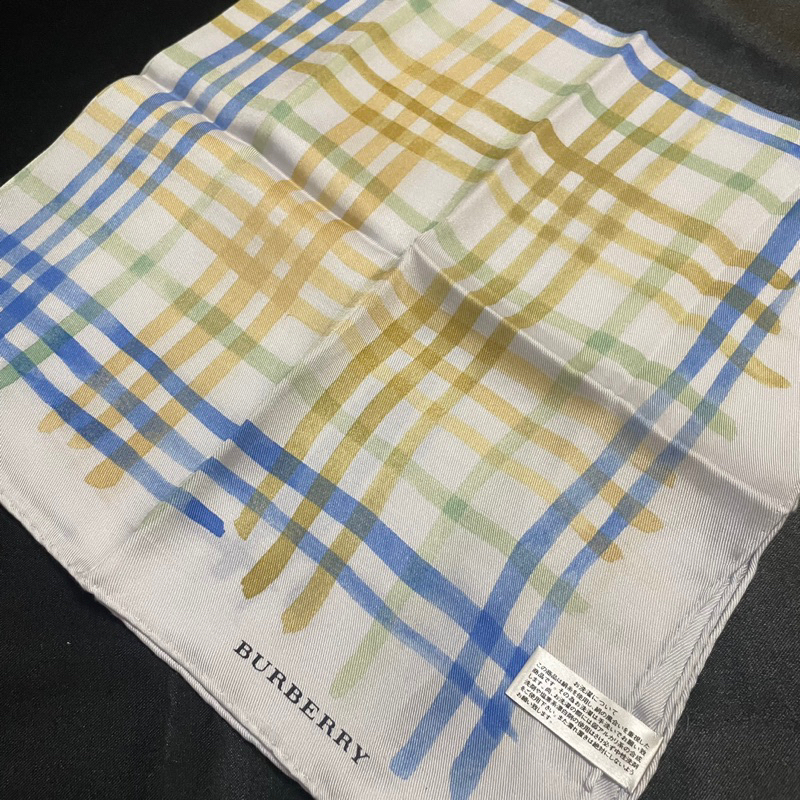 💯日本製💯BURBERRY領巾/圍巾/三角巾58cm