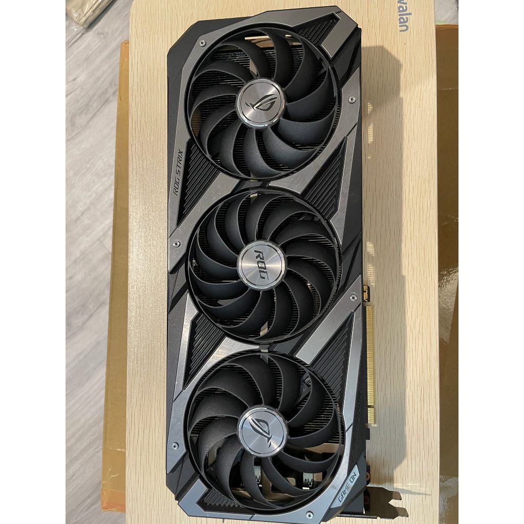 【二手】華碩ROG RTX 3070 8G OC顯示卡 剩TUF