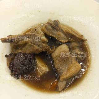 【海鮮7-11】 藥燉羊肉爐 1.3K/包 *醇厚湯頭，湯溫純、肉味鮮～ **單包250元**