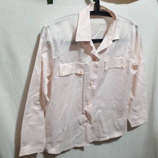姜小舖超低價!CARNIVAL粉紅色細直條紋尼龍長袖薄襯衫M號 超便宜特價品 直紋襯衫