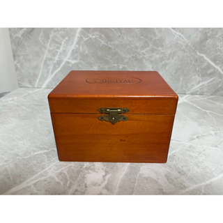 蕾莉歐 雅琪朵精油木盒（10mlX12入）