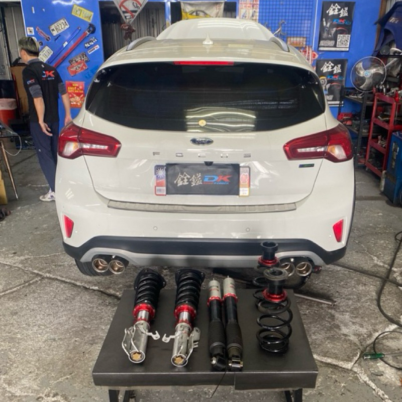 {{銓鎰車業}}Ford福特FOCUS MK3.5 MK4庫存內洽 整新避震器 阻尼油/阻尼油封/自潤軸承/防塵套已換新