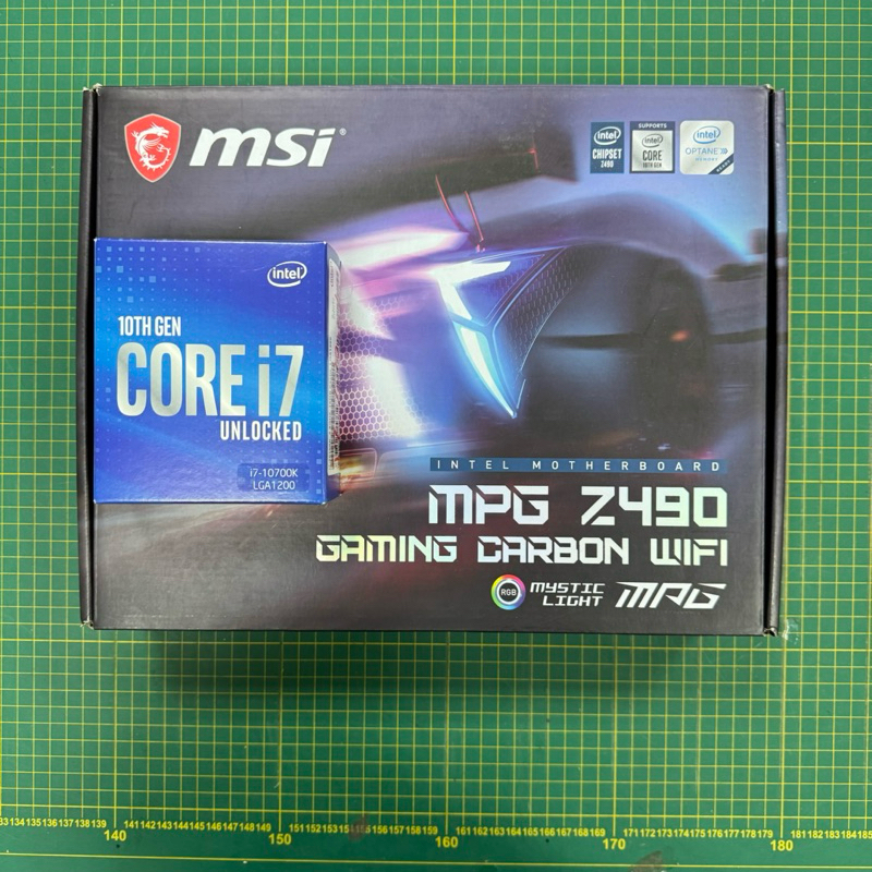 i7 10700 k + MSI MPG Z490 GAMING CARBON WIFI