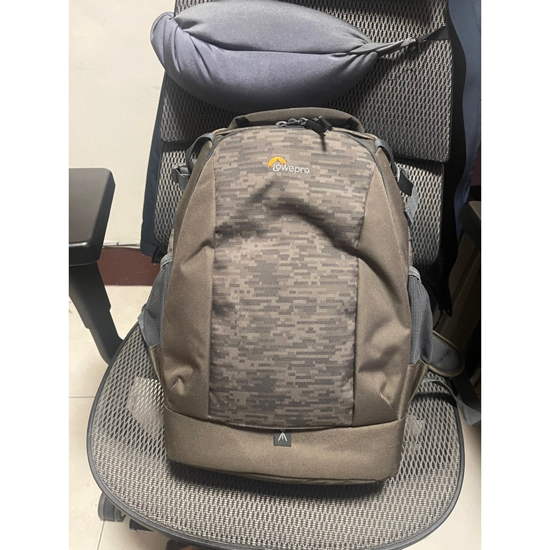 lowepro flipside 400AW II 二手有使用痕跡