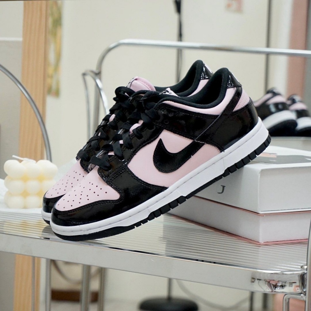 FD-Nike Dunk Low Ess "Black Pink' 女鞋 休閒 情侶 黑粉 漆皮 DJ9955-600