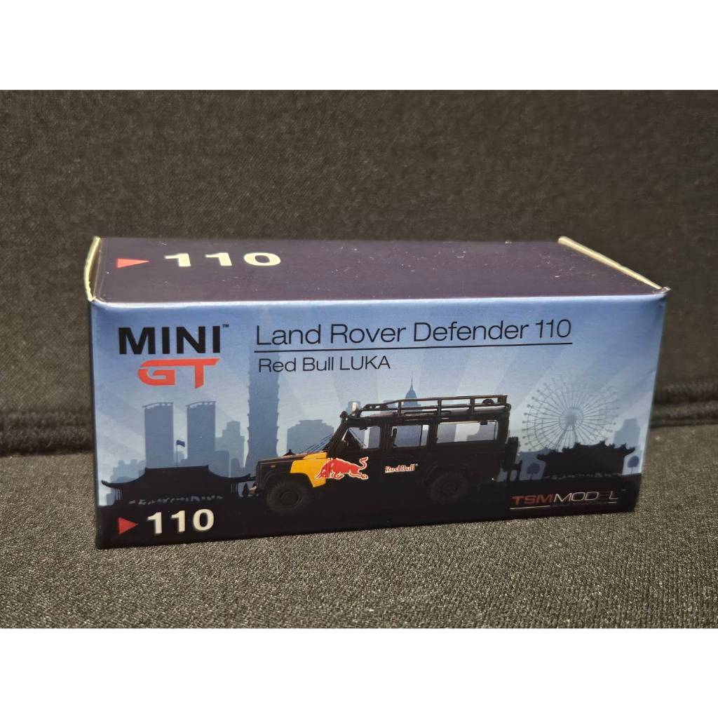 【模型娜】MINI GT 1/64 Land Rover Defender #110 Red Bull LUKA LHD