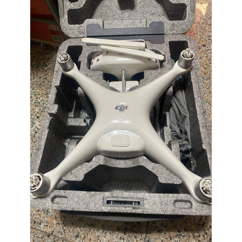 民航局考照機Ia2 不可刷卡 二手大疆DJI PHANTOM 4 空拍機 P4單電版電池不膨脹循環約40次緩慢成長中