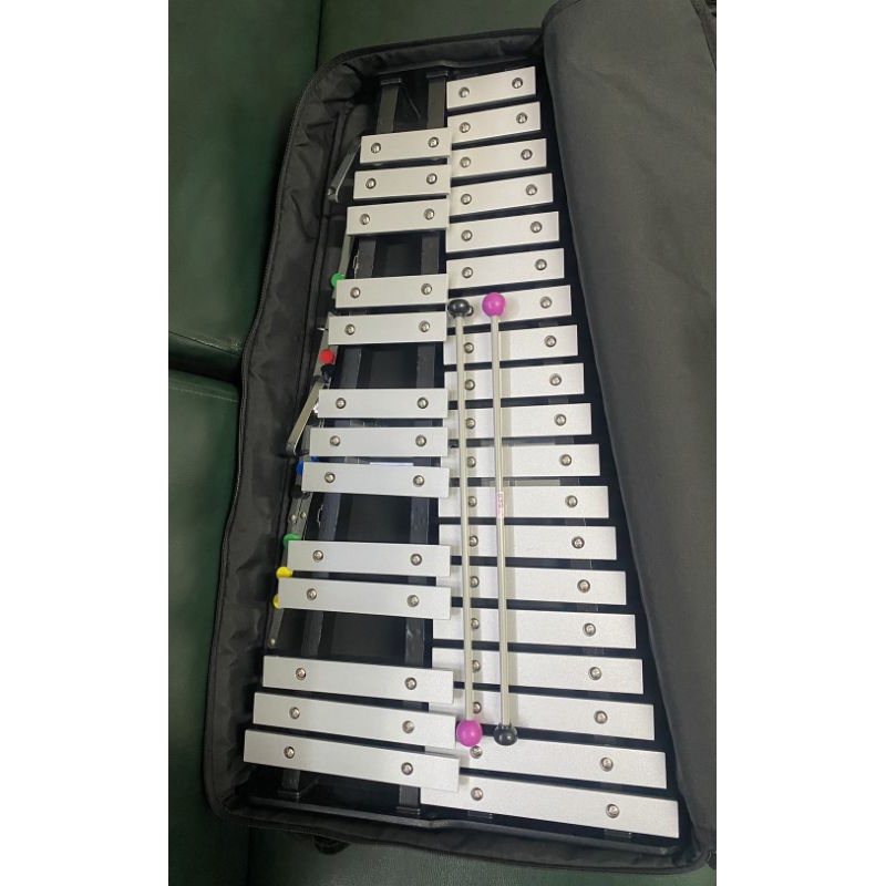 二手商品 朱宗慶打擊樂器 32鍵鐵琴 現況出售  含32鍵鐵琴+琴棒+琴架+鐵琴收納包