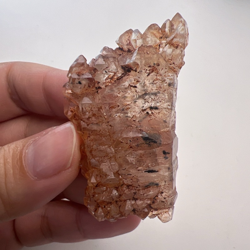 紅泥骸骨水晶帶雙面電路板紋螢光天然水晶原礦-140