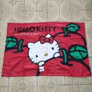 Hello kitty蘋果多多毛毯