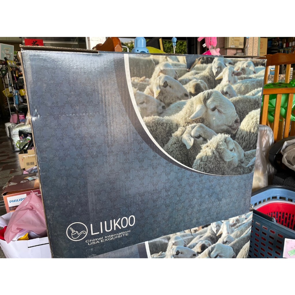 【吉兒二手商店】全新 liukoo 厚毯子 毛毯 保暖毯
