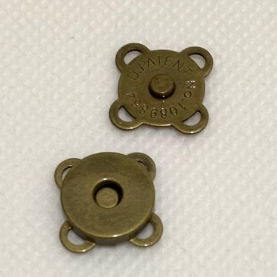 【智惠手作】磁釦 磁扣 1組入 台灣製 手縫式 14mm 母釦厚度約0.3mm 古銅色 包包 五金配件 (E660)