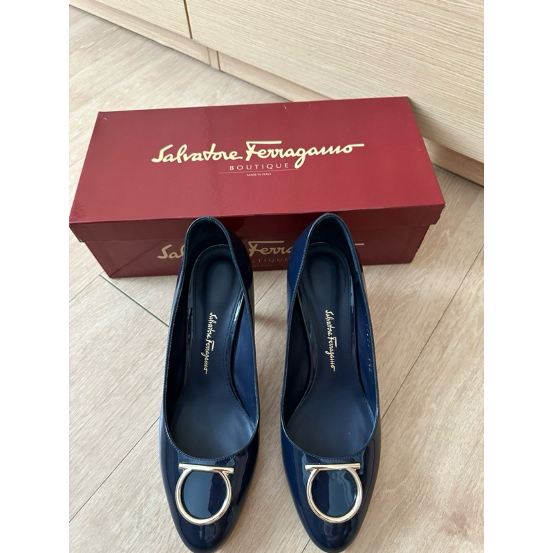 Salvatore Ferragamo 深藍色 漆皮 高跟鞋
