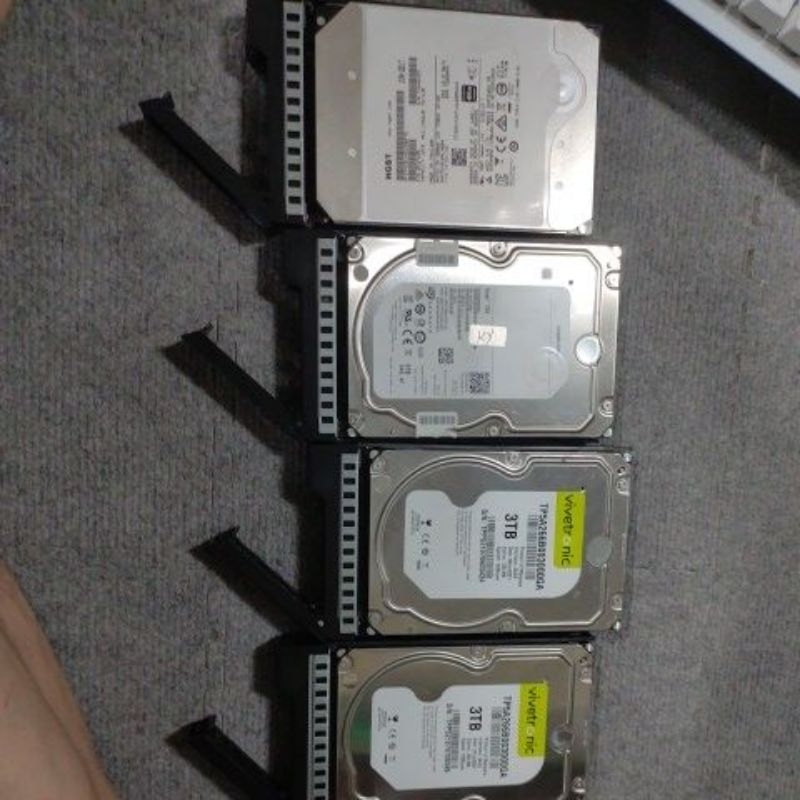 二手 SAS 硬碟 6G 12G存取速度  3TB 6TB 10TB 600G 伺服器硬碟 NAS HGST 東芝