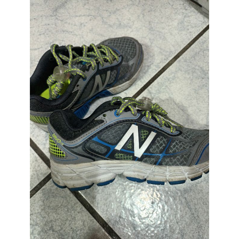 二手9成新-New Balance860系列 男童運動鞋 慢步鞋 中童17cm