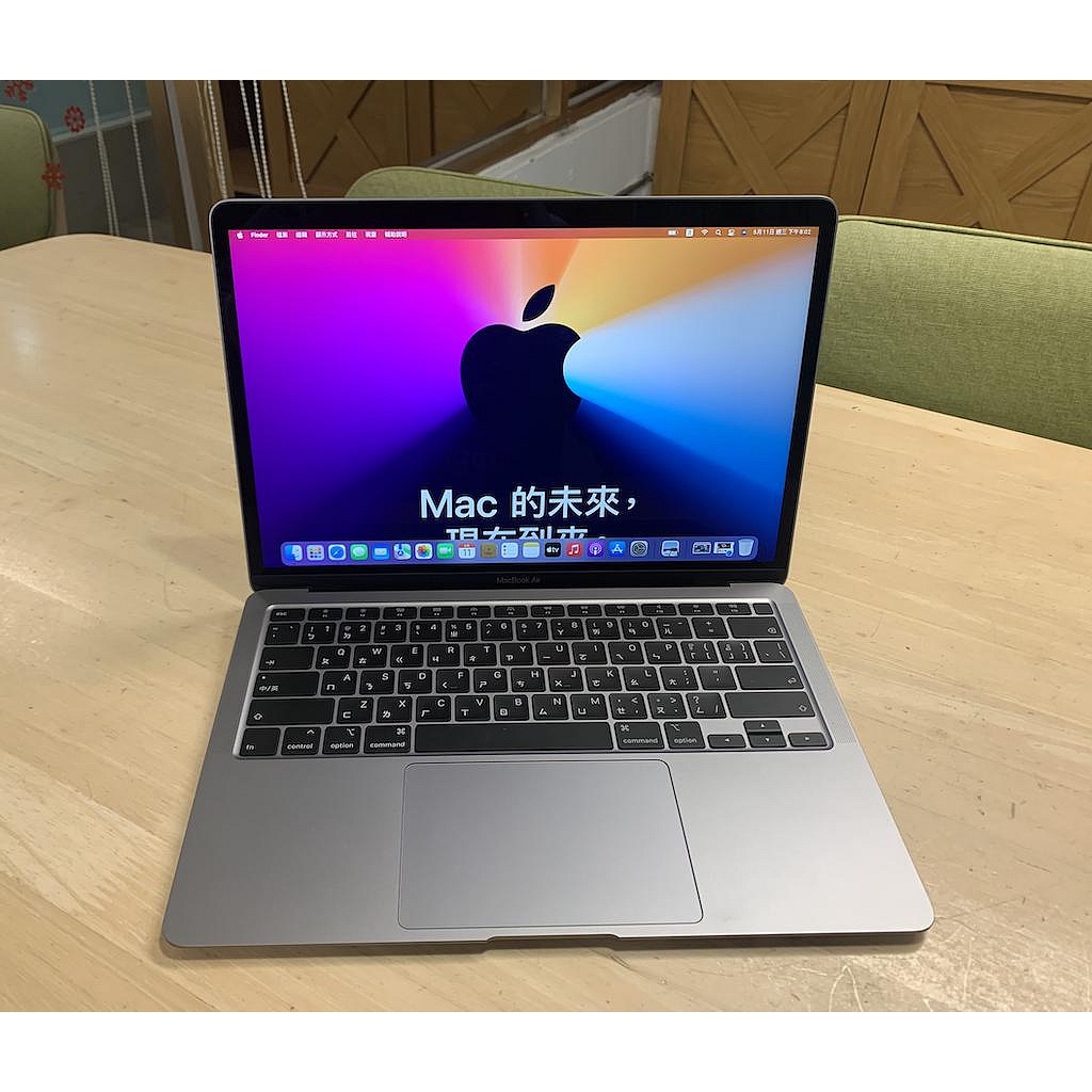 台中 2020年 MacBook Air 13吋 i3 8G 256G 太空灰 灰色 蘋果電腦 189次 沒有盒裝