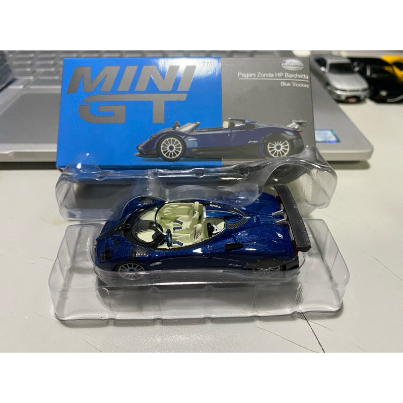 MINI GT 370 Pagani Zonda HP Barchetta Blue Tricolore 藍 左駕