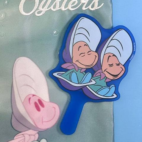 牡蠣寶寶造型的手拿鏡🦪日本 迪士尼 手拿鏡 購物袋 托特包 牡蠣寶寶 愛麗絲 鏡子 鏡 妙妙貓 柴郡貓