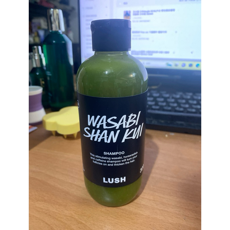9.9分滿 夏天涼爽 Lush wasabi Shan juice 山葵洗髮精 300克 新鮮辣根、咖啡因粉與薄荷醇
