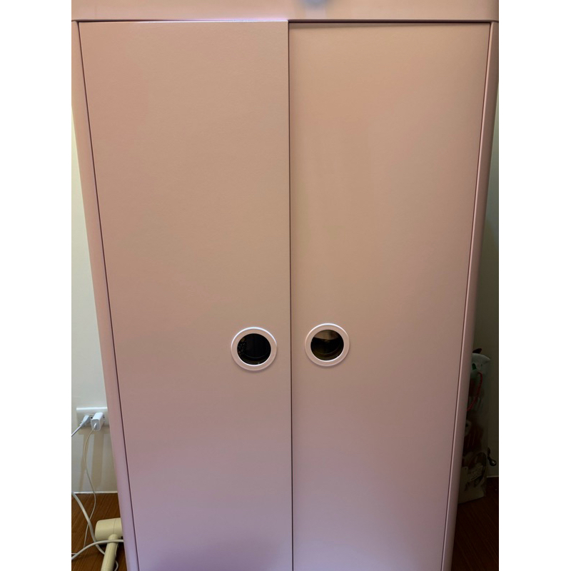 IKEA粉色兒童衣櫃