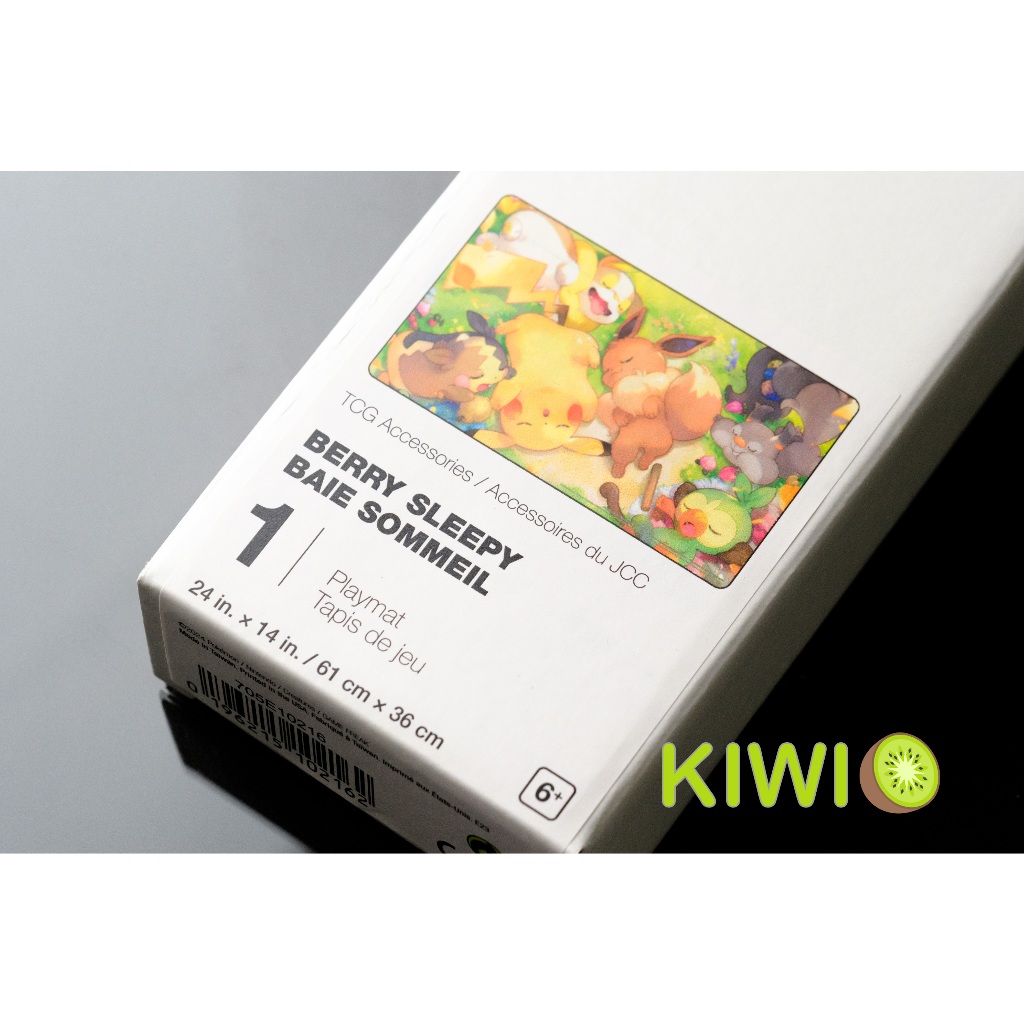 KIWI 🥝 PTCG 國際版 美版 皮卡丘 伊布 貪心栗鼠 敲音猴 大家辛苦了 寶可夢中心限定 卡墊 現貨