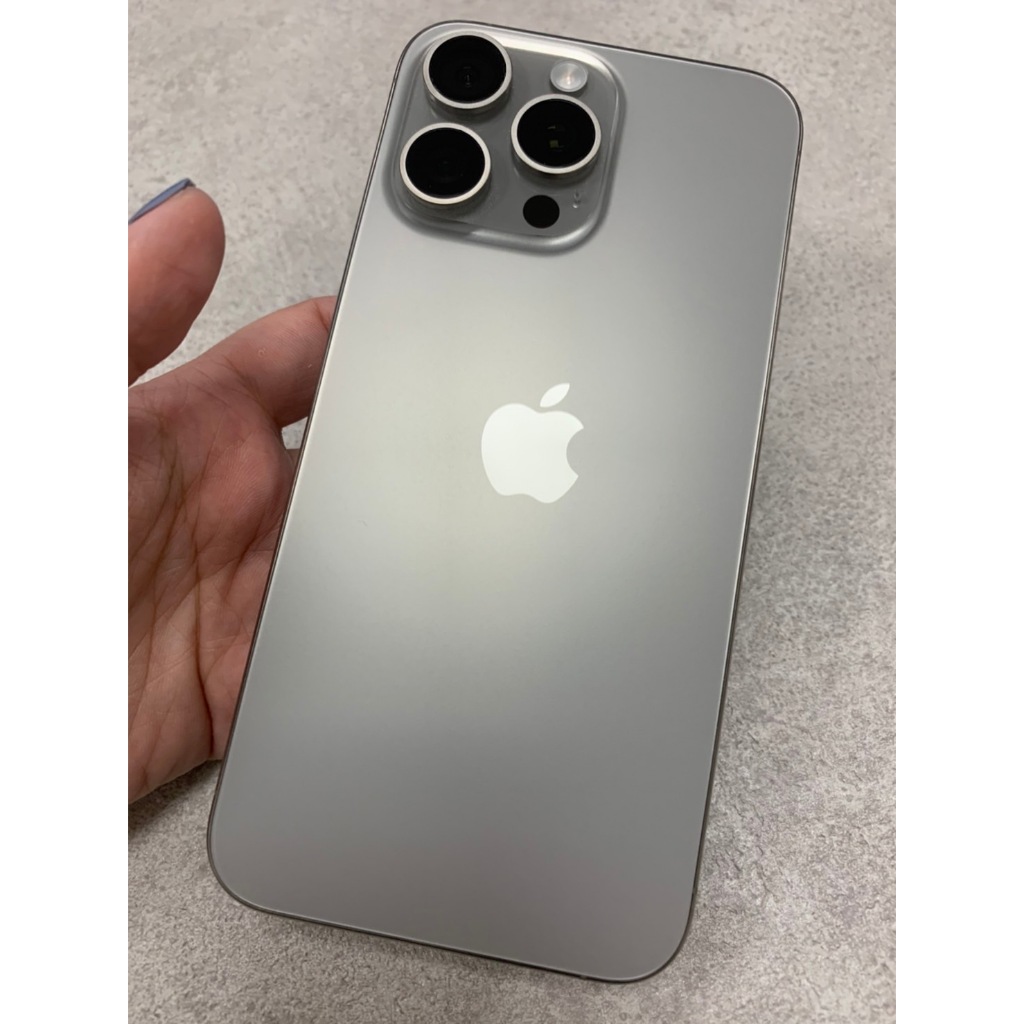 【iPhone 15 Pro Max】1TB 員色鈦 (930) 蘋果、二手、超長保固、近全新!!、無傷無痕
