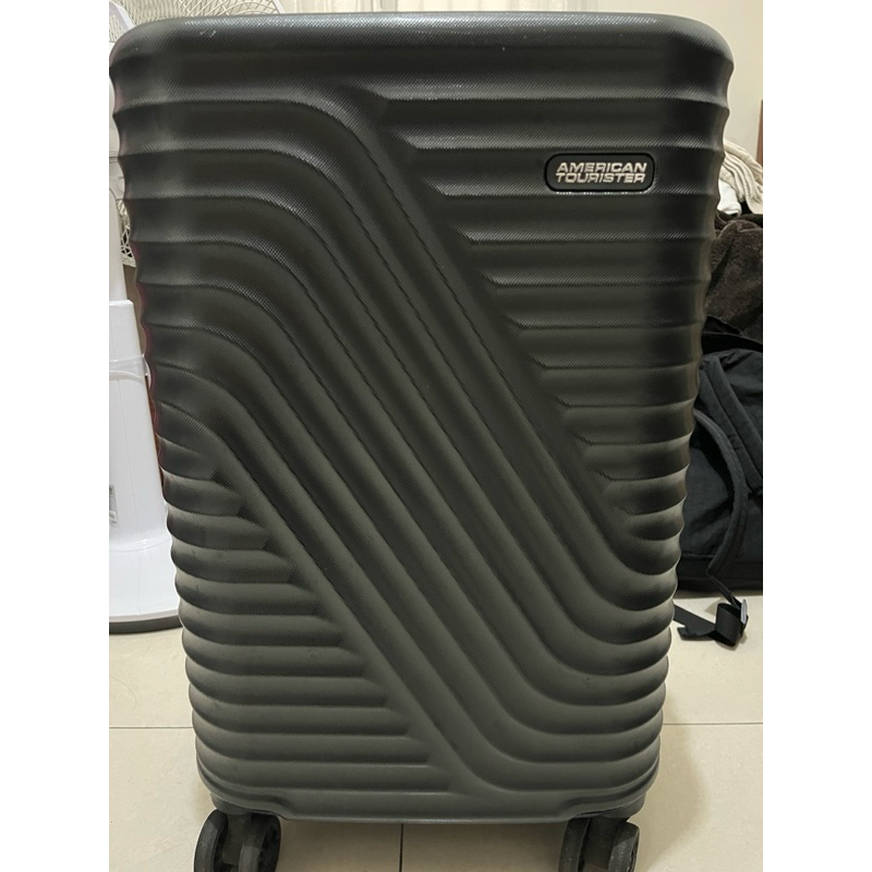 American Tourister 20吋行李箱