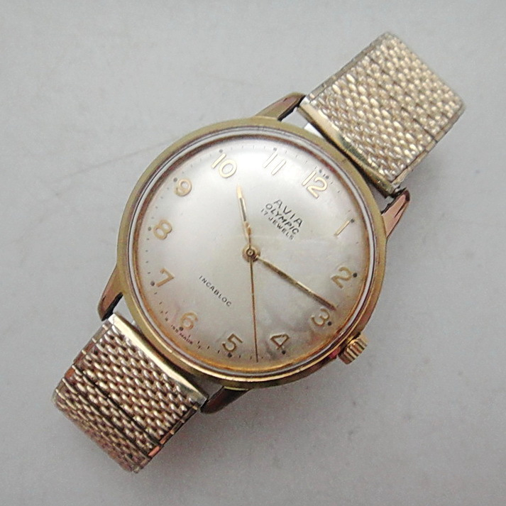 【拾年之路】 70年代瑞士製Avia Olympic 17石鍍金機械錶(免運)