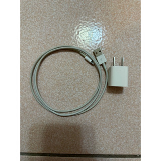 Apple 5W USB 電源轉接器+ Lightning 對 USB 連接線（二手）