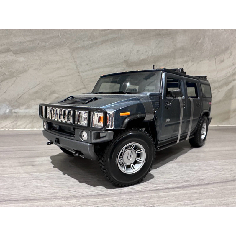 HUMMER H2 1/18 模型車 悍馬H2 maisto 美馳圖