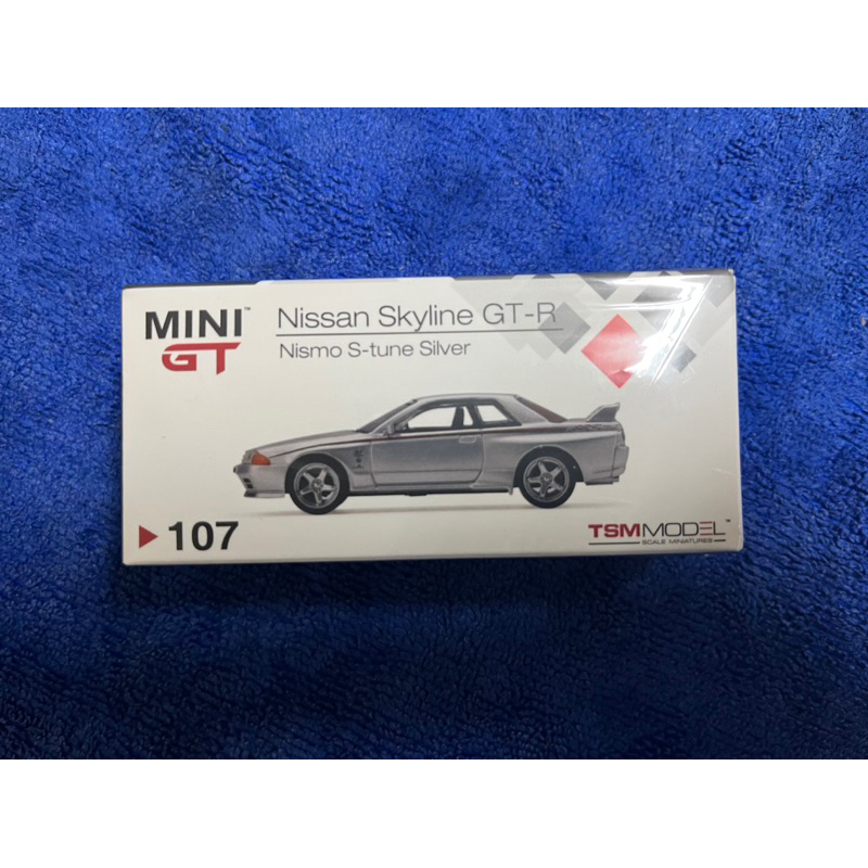 【QIYI SHOP】Mini gt 107  Nissan Skyline GTR GT-R