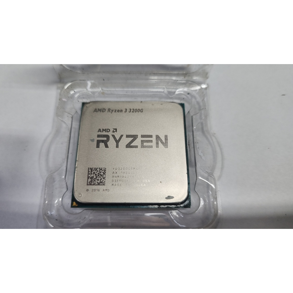 含稅 AMD RYZEN 3 3200G 4 核心 AM4 保固1個月 05C555