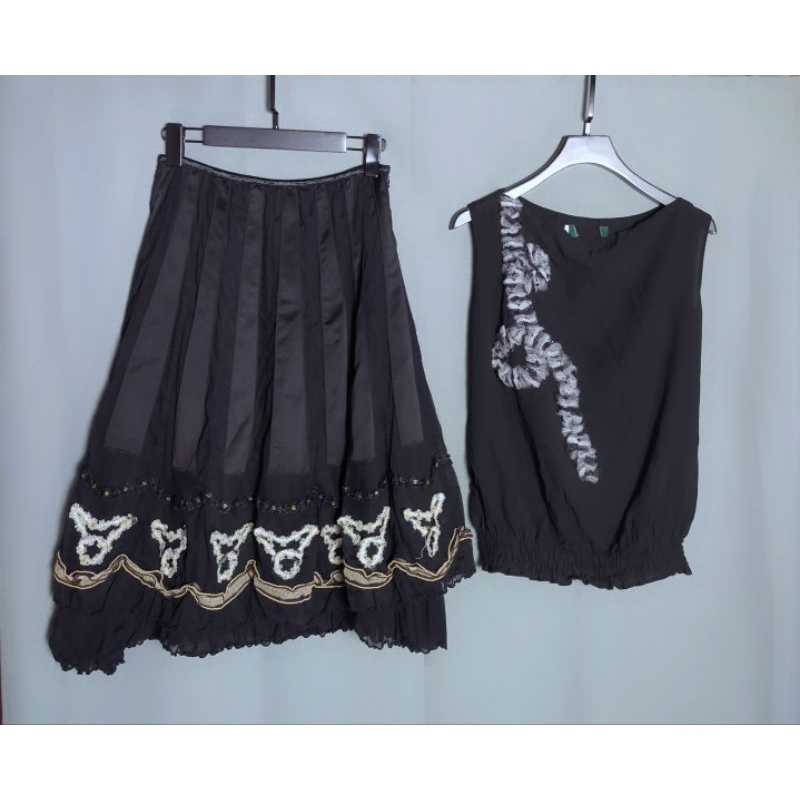 專櫃miyabe 重工藝立體花卉裙擺黑色高腰長裙 B1010【點點藏物】