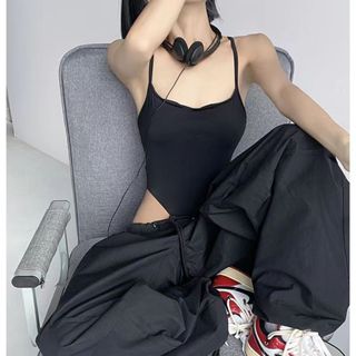 高衩連身衣 連體衣歐美 吊帶背心 細肩帶背心 背心 性感上衣 美式復古上衣 辣妹上衣 歐美上衣 修身顯瘦 連身衣 連體衣