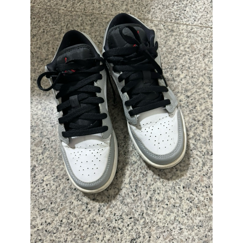 轉售二手Nike Jordan smoke grey 女鞋uk4