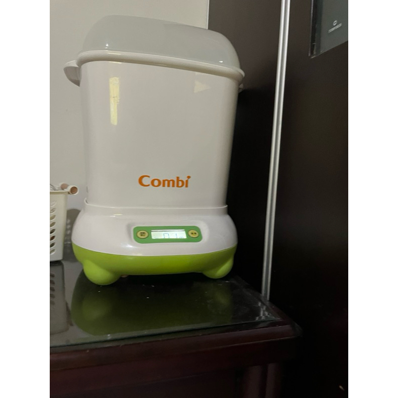 Combi消毒鍋 康貝消毒鍋 Combi保管箱 康貝保管箱 已測試過功能正常 小孩長大了便宜出售