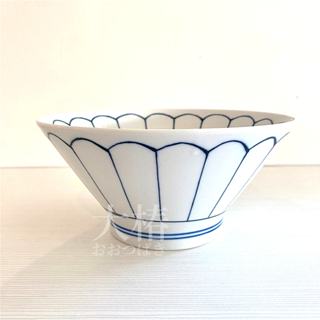 ✿大椿現貨✿【菊紋V井-日本製】器 皿 拉麵 泡麵 減脂 健身 缽 沙拉 陶瓷 日本瓷器 碗 蛋料理 高階料理