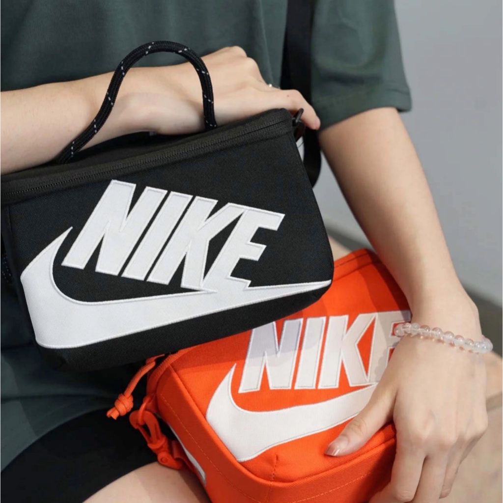 貳柒商店) NIKE MINI SHOEBOX 相機包 方包 迷你鞋盒 斜背包 側背 FN3059-010 869