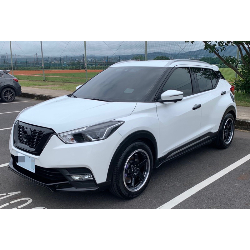 Nissan Kicks 跨界休旅2019年 1.5  智行旗艦版 里程6萬1千公里 自售：45.8萬(可議)