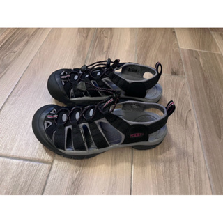 [二手販售］KEEN海陸兩用涼鞋黑粉色25.5cm