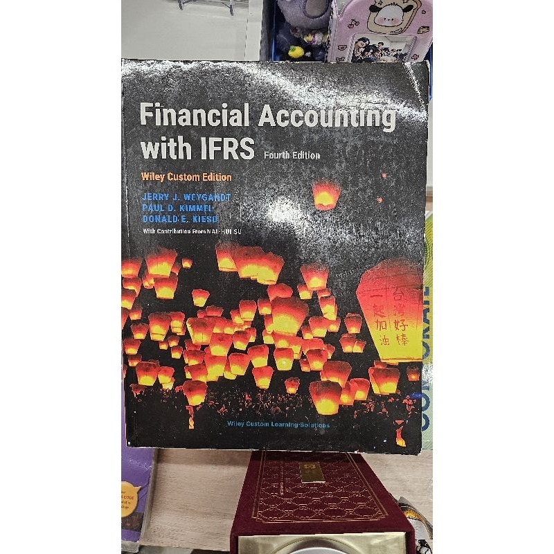 二手書 Financial Accounting with IFRS 會計學用書 初會
