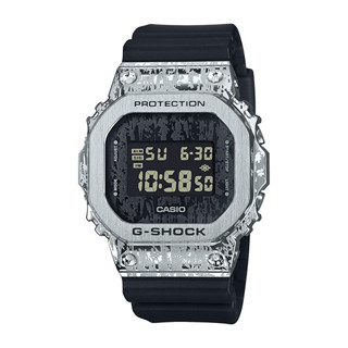 【CASIO】G-SHOCK 經典5600系列 油漬搖滾風 銀色不鏽鋼錶殼x樹脂錶帶 GM-5600GC-1 臺灣公司貨