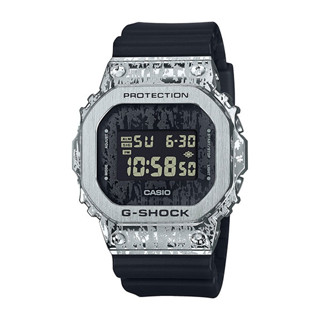 【CASIO】G-SHOCK 經典5600系列 油漬搖滾風 銀色不鏽鋼錶殼x樹脂錶帶 GM-5600GC-1 台灣公司貨