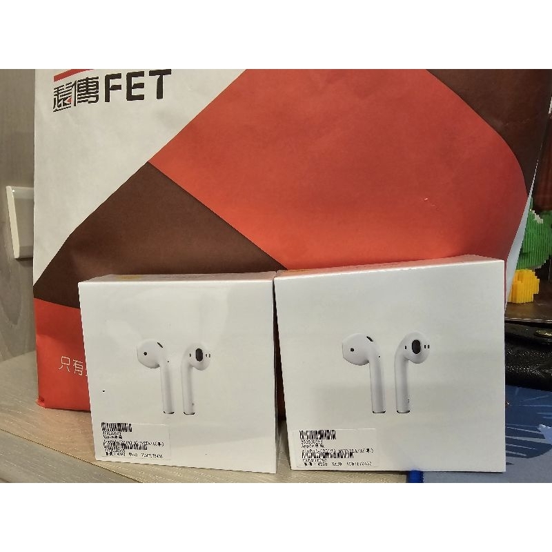 全新原廠正品/Apple airpods2/無線藍芽耳機/遠傳購入
