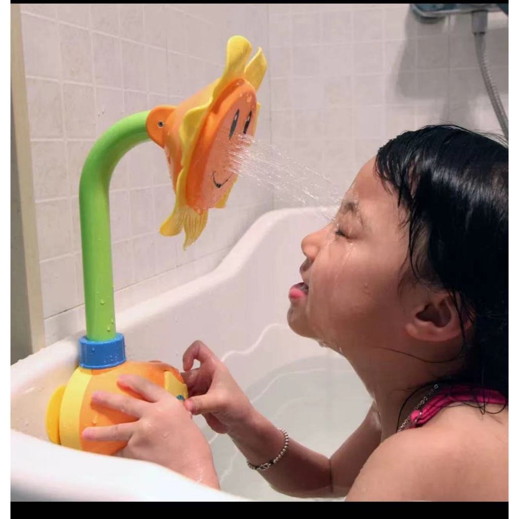 寶寶洗澡玩具 兒童浴室向日葵噴水花灑 小黃鴨洗澡噴水戲水玩具 海豚戲水玩具