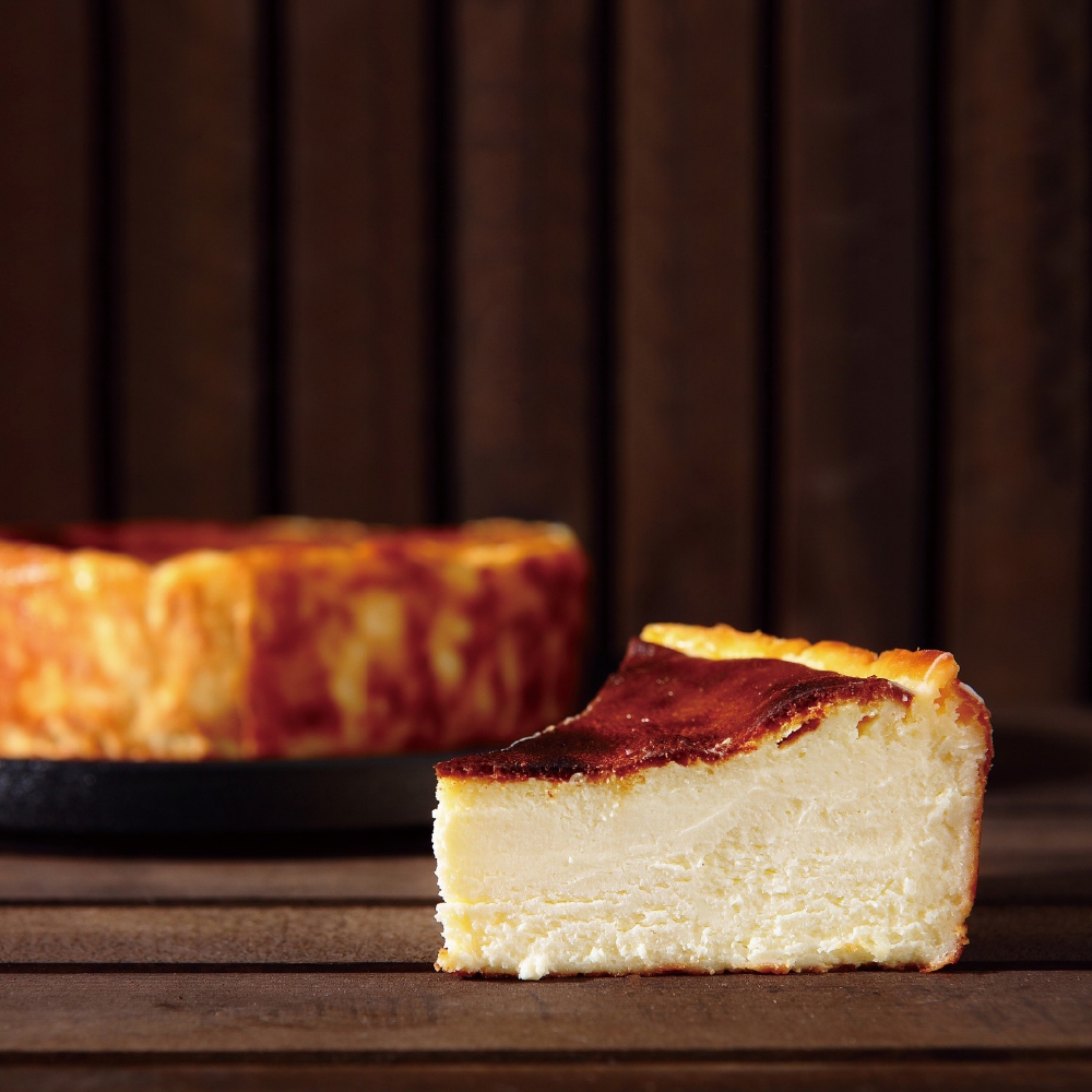 【巧克力雲莊】雲莊焦香巴斯克乳酪/芋見巴斯克乳酪 6吋 (冷凍保存) 2021蘋果日報 母親節蛋糕評比 起司類冠軍